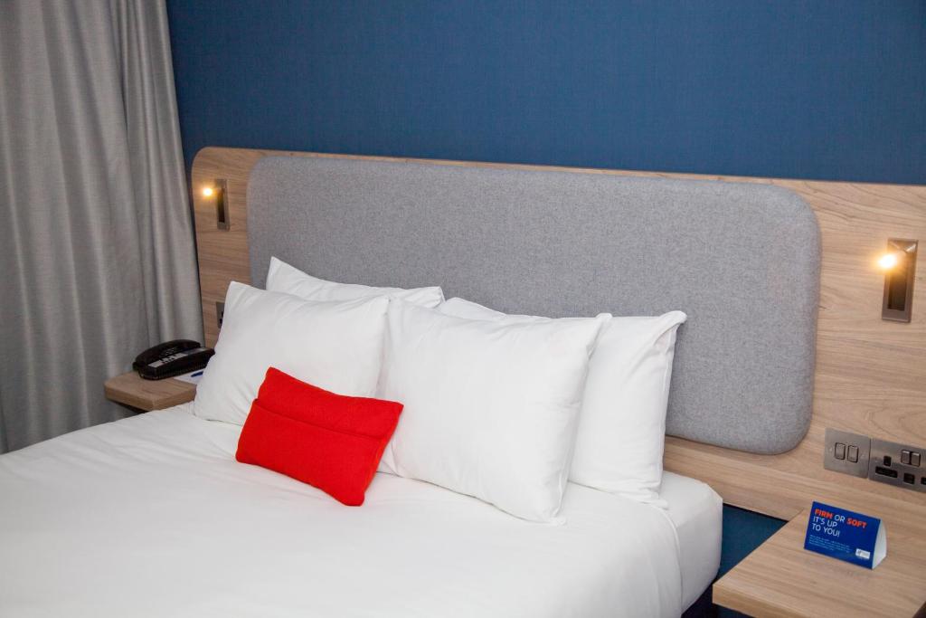 Holiday Inn Express Cardiff Bay by IHG - Resim 20