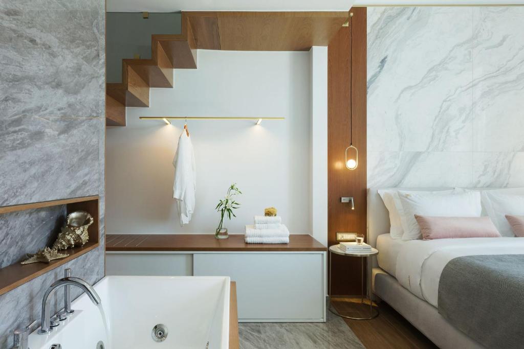 Mirabile Luxury Suites - 10