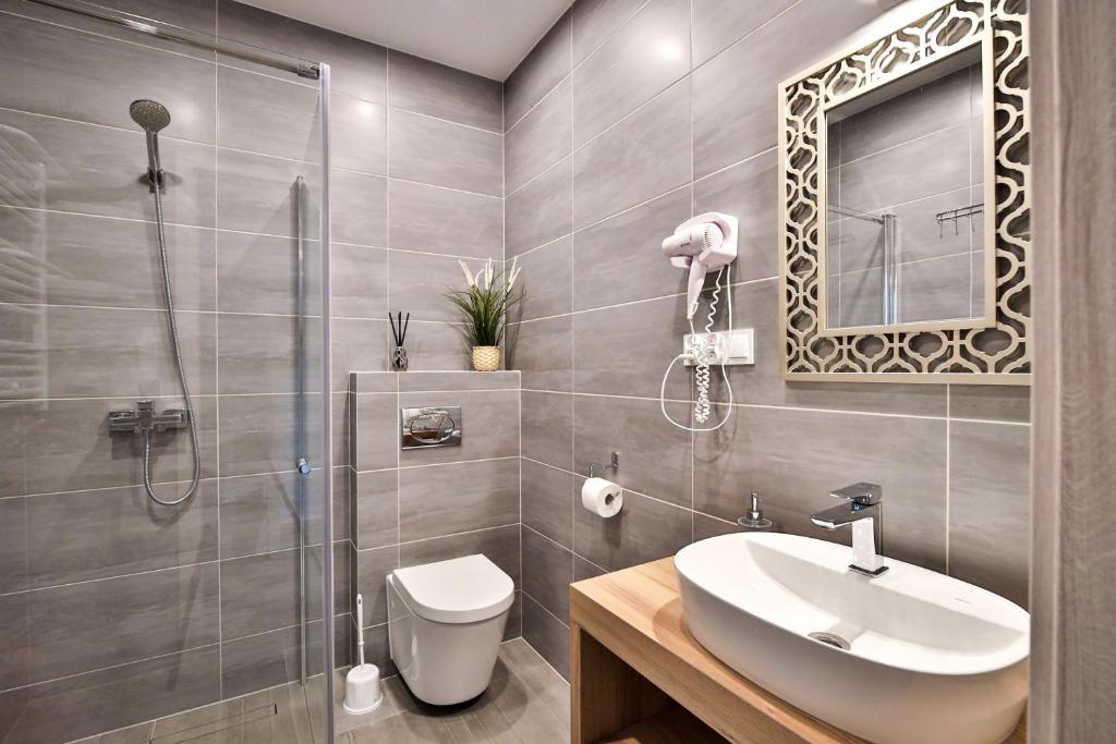 Apart-House Uniejów - Appartement Met Balkon
