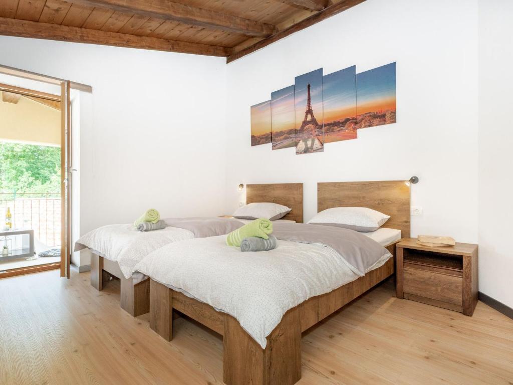 Postel nebo postele na pokoji v ubytování Villa in Labin with Private Pool