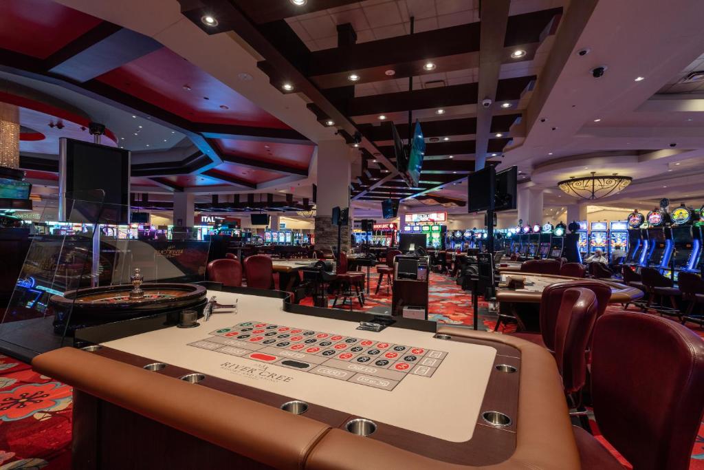River Cree Resort & Casino - Resim 18