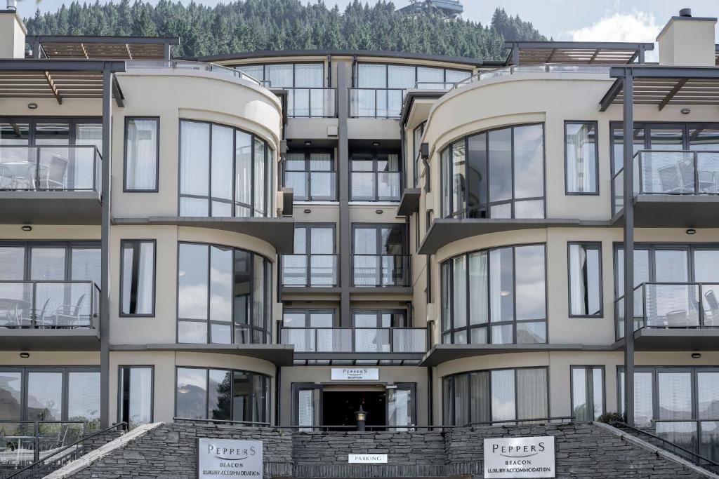 Budova, kde se aparthotel nachází