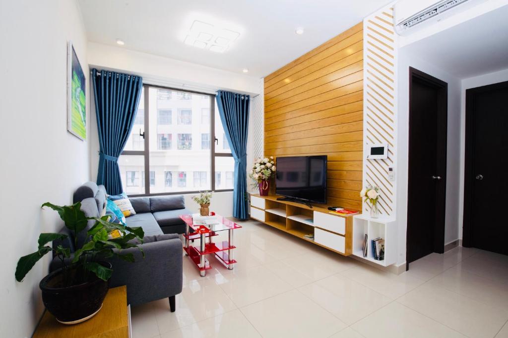 TRESOR POOL GYM, ROSE HOME WITH POOL VIEW