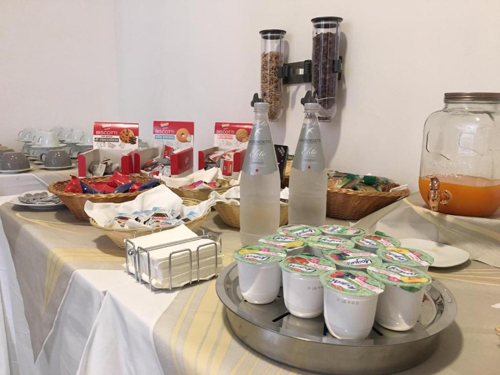 Hotel Etnea Royal Suites - Resim 19