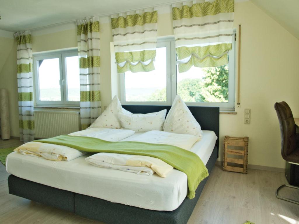 Kirschberghof Gästehaus und Weinverkauf - Double Room With Balcony