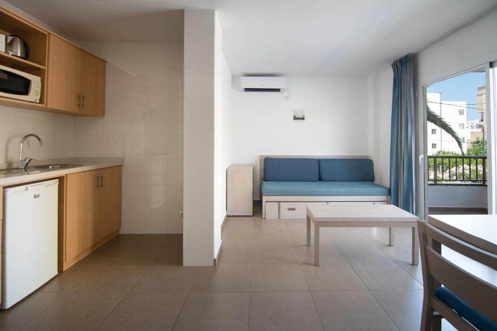 Apartamentos Vistamar II, Playa den Bossa – Bijgewerkte ...