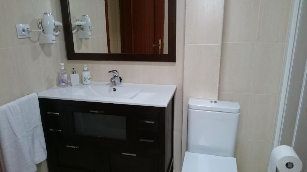 Casa de Huéspedes Vecinodecerbantes - Chambre Triple Avec Salle De Bains Commune