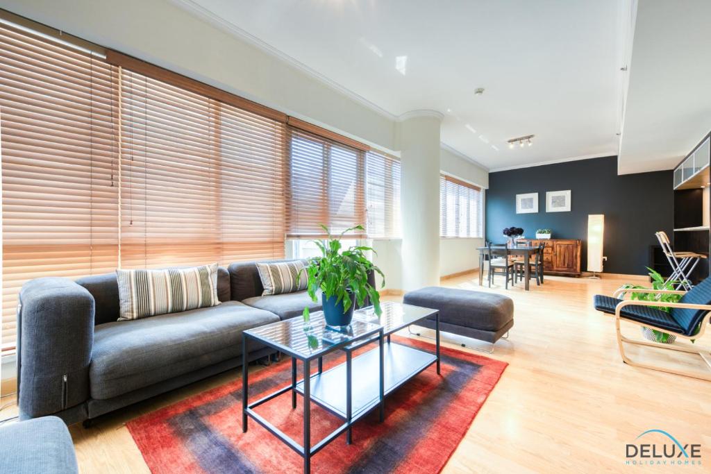 Two Bedroom Modern Apartment In Al Majara 1 Dubai Marina By Deluxe Holiday Homes Dubai Updated 2021 Prices