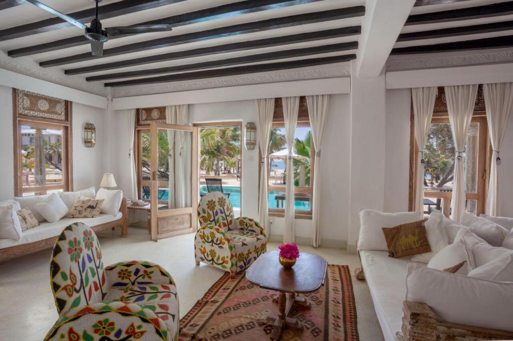 Bazén v ubytování The Majlis Resort nebo v jeho okolí