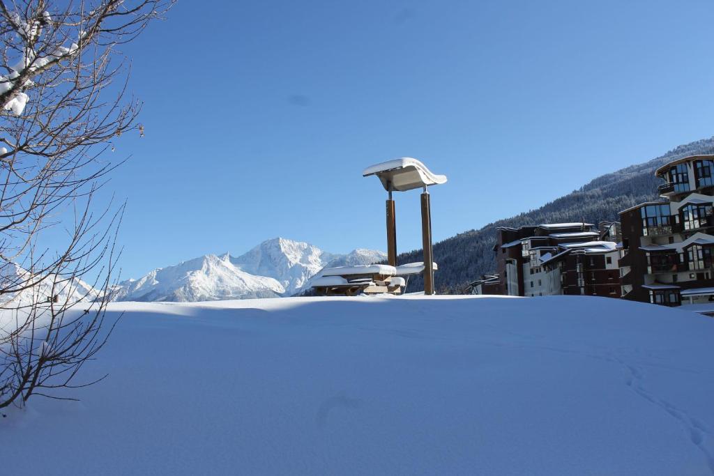 Résidence Saboia B13 Clés Blanches Courchevel v zimě