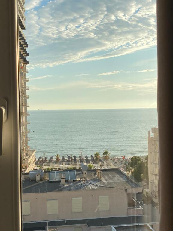 Nespecifikovaný výhled na moře nebo výhled na moře při pohledu z hotelu