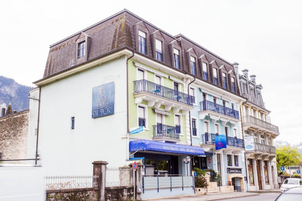Budova, kde se hotel nachází