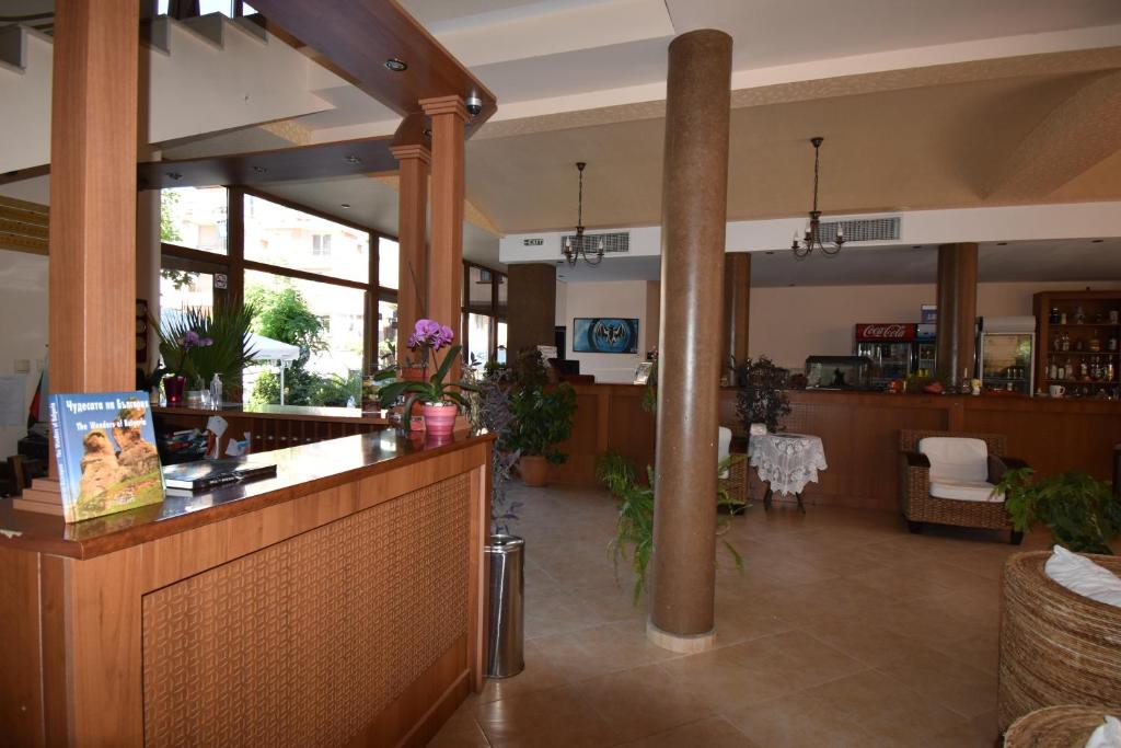 Vstupní hala nebo recepce v ubytování Kandrovi Sozopol