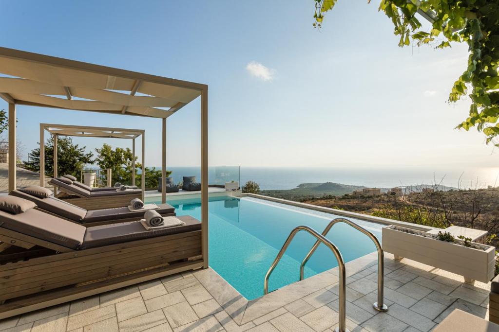 Бассейн в Villa Achilleas или поблизости