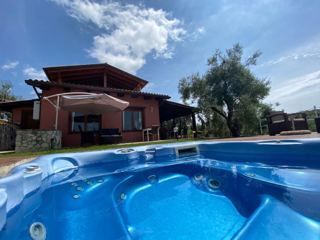 Bazén v ubytování I Giardini Di Margius nebo v jeho okolí