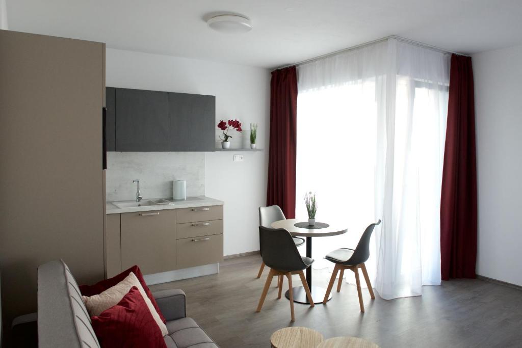 Kuchyň nebo kuchyňský kout v ubytování Apartmán Greenbay Golf