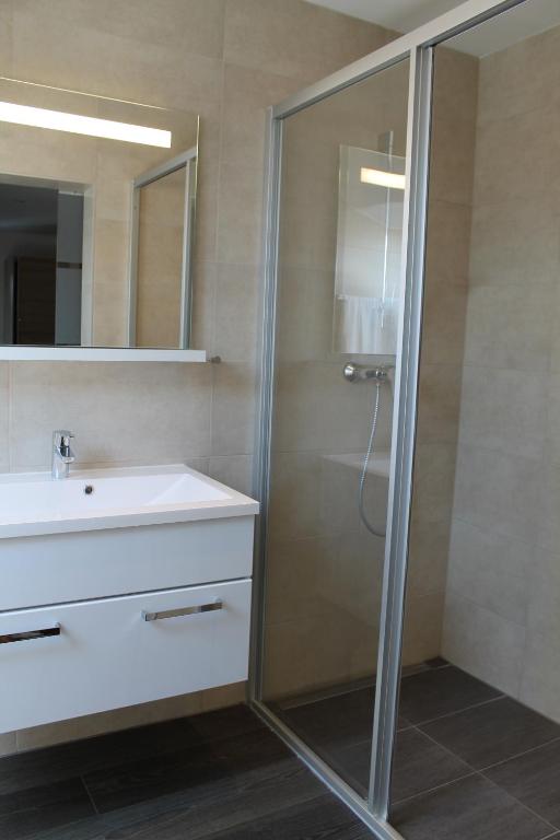 Koupelna v ubytování Pension Steinbichler - Apartments und Zimmer Check in 24-7