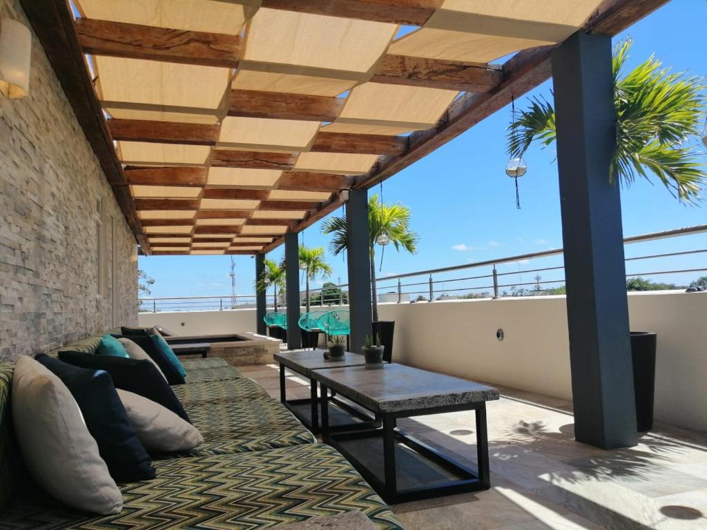 Balkón nebo terasa v ubytování Azura Boutique Hotel