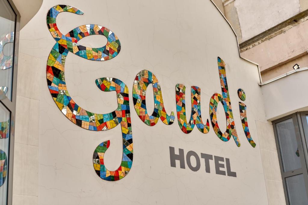 Certifikát, hodnocení, plakát nebo jiný dokument vystavený v ubytování Gaudi stylish hotel