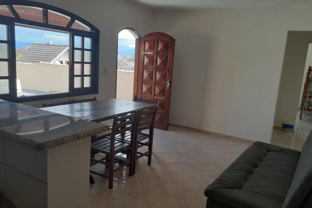  Casa de praia em Caraguá no centro da cidade