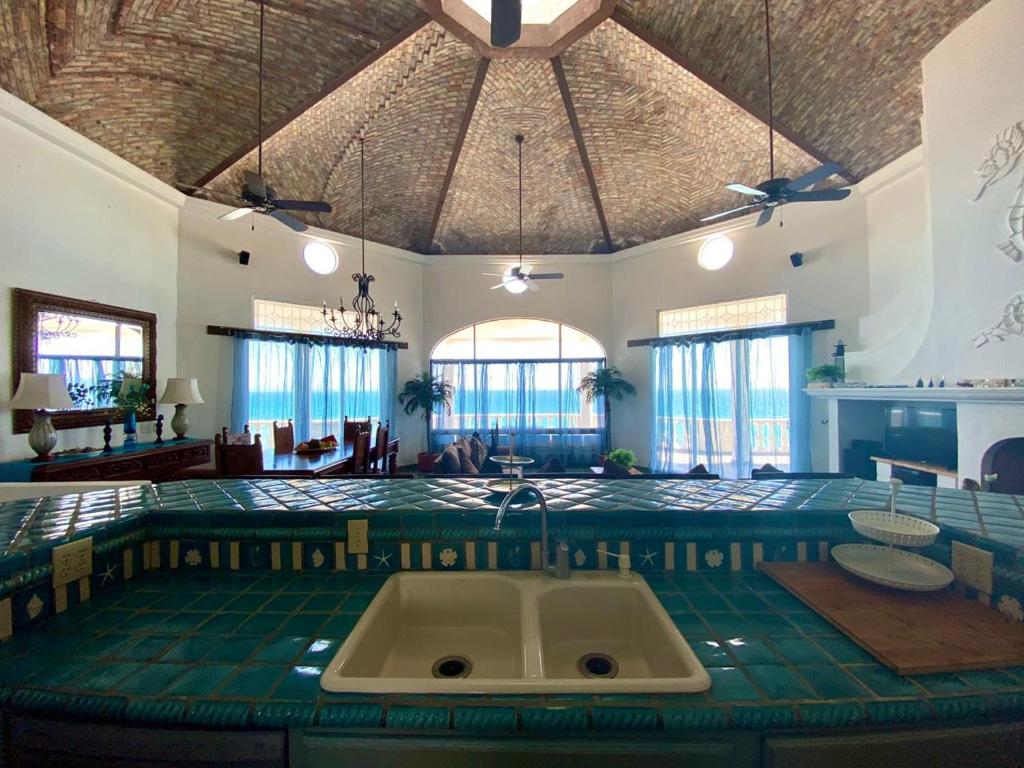 Casa Nirvana