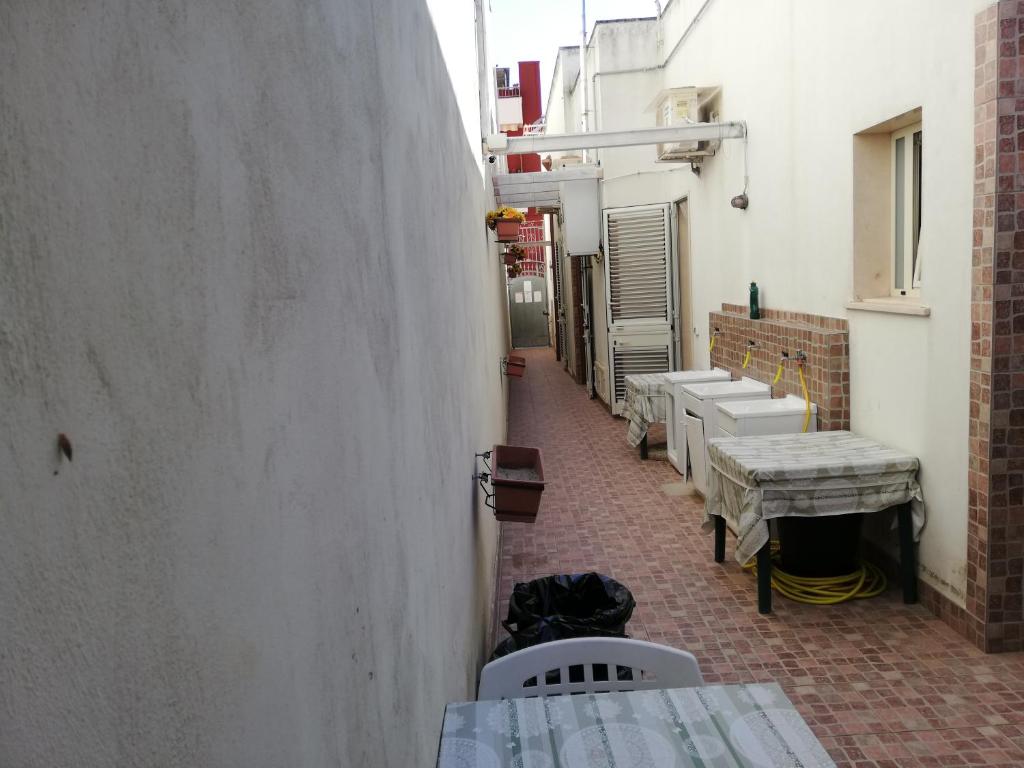 A balcony or terrace at La Stanza Alternativa
