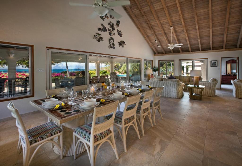 BEACHCOMBER VILLA photo photo 5