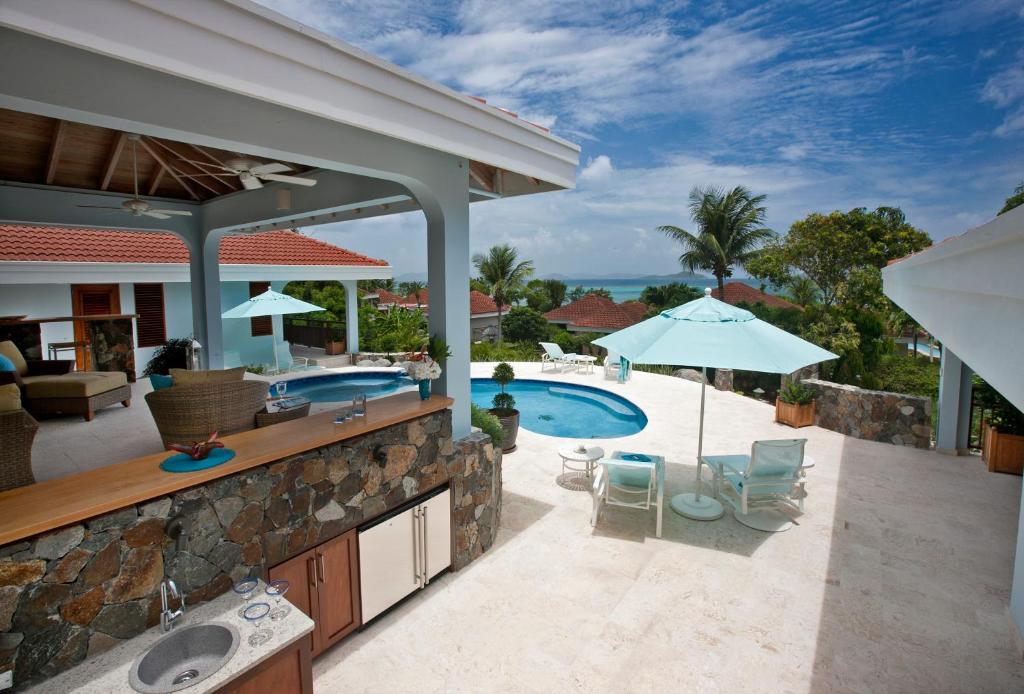 BLUE LAGOON photo photo 3