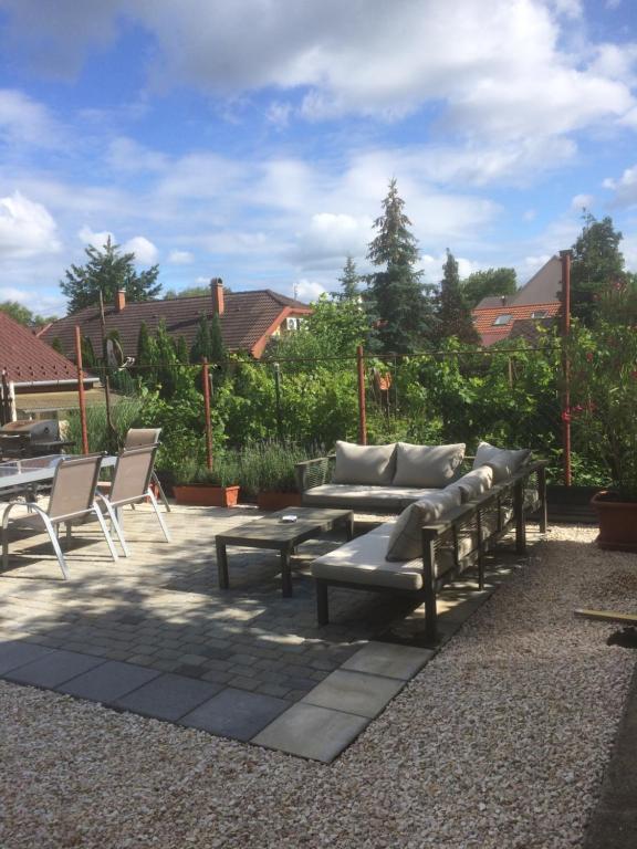 Vonkajšia záhrada v ubytovaní Apartman Luca