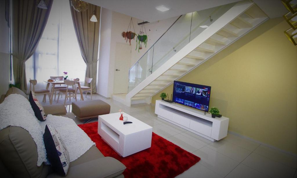 MLH Designer Duplex Suite @ EkoCheras - Deluxe Queen Suite
