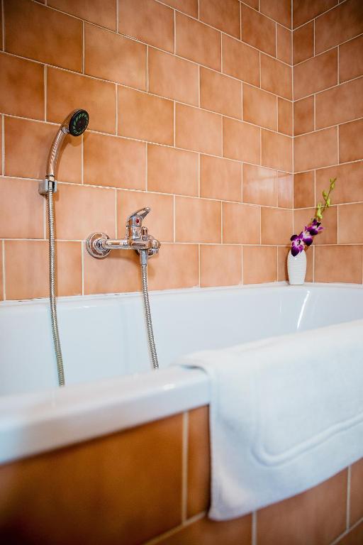 Bona Serva - Resim 34