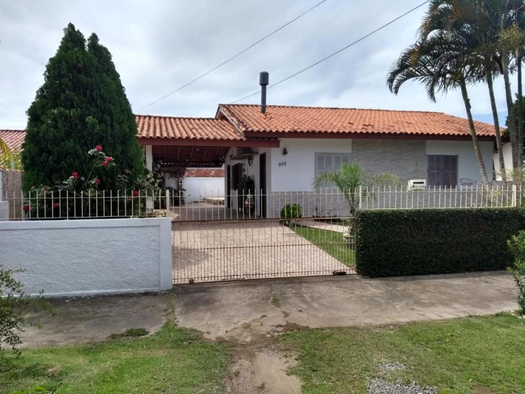  Casa com Piscina 300m do mar Praia da Daniela