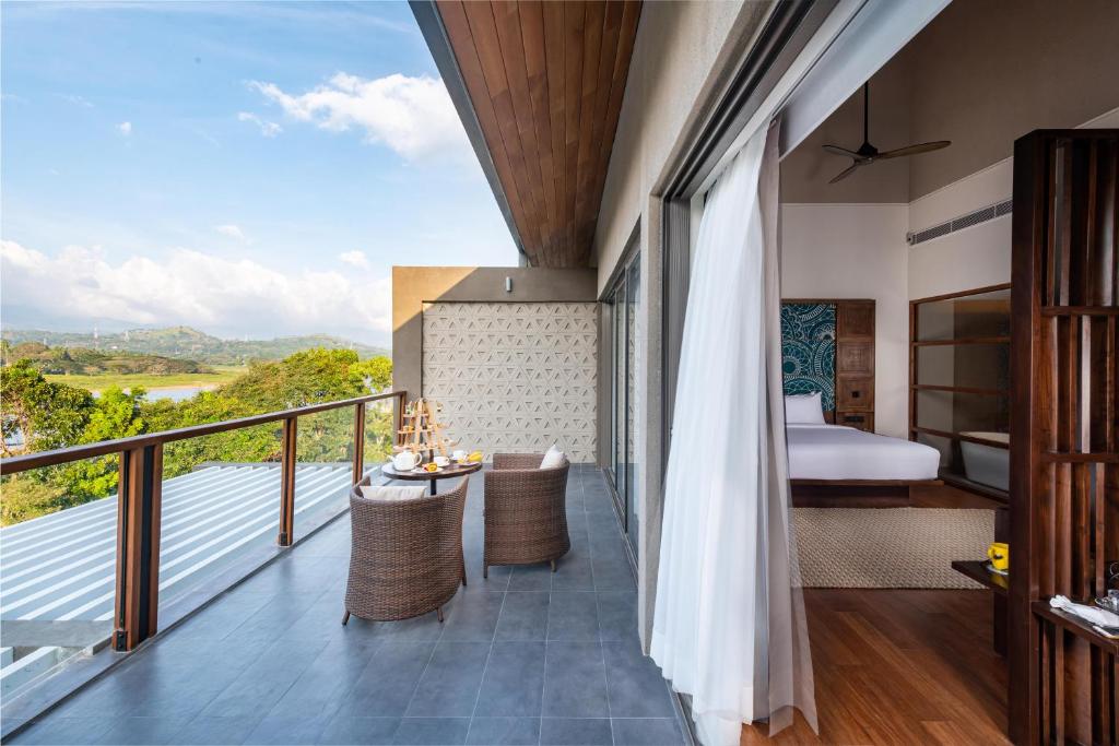 Balkón nebo terasa v ubytování Jetwing Kandy Gallery, A Luxury Reserve