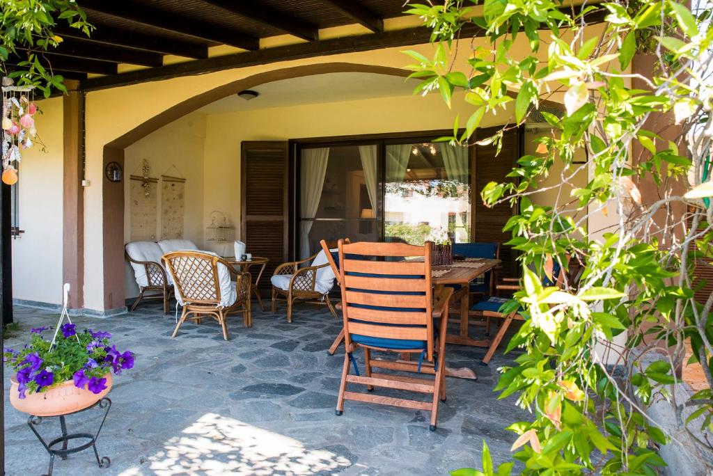 Patio nebo venkovní prostory v ubytování Eirinis House