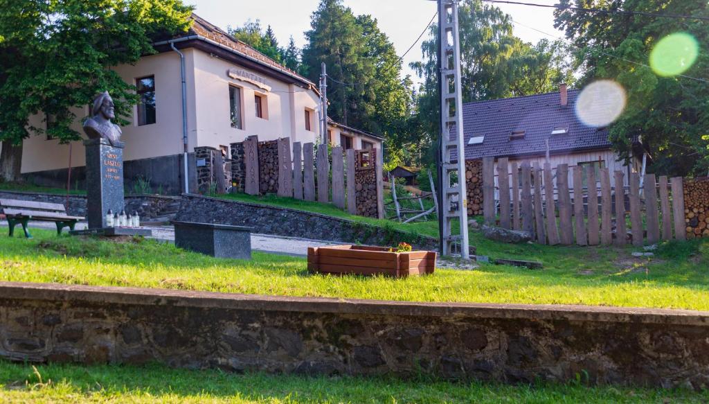 Zahrada ubytování Mantara Vendégház