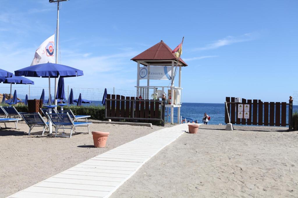 Nespecifikovaný výhled na moře nebo výhled na moře při pohledu z aparthotelu