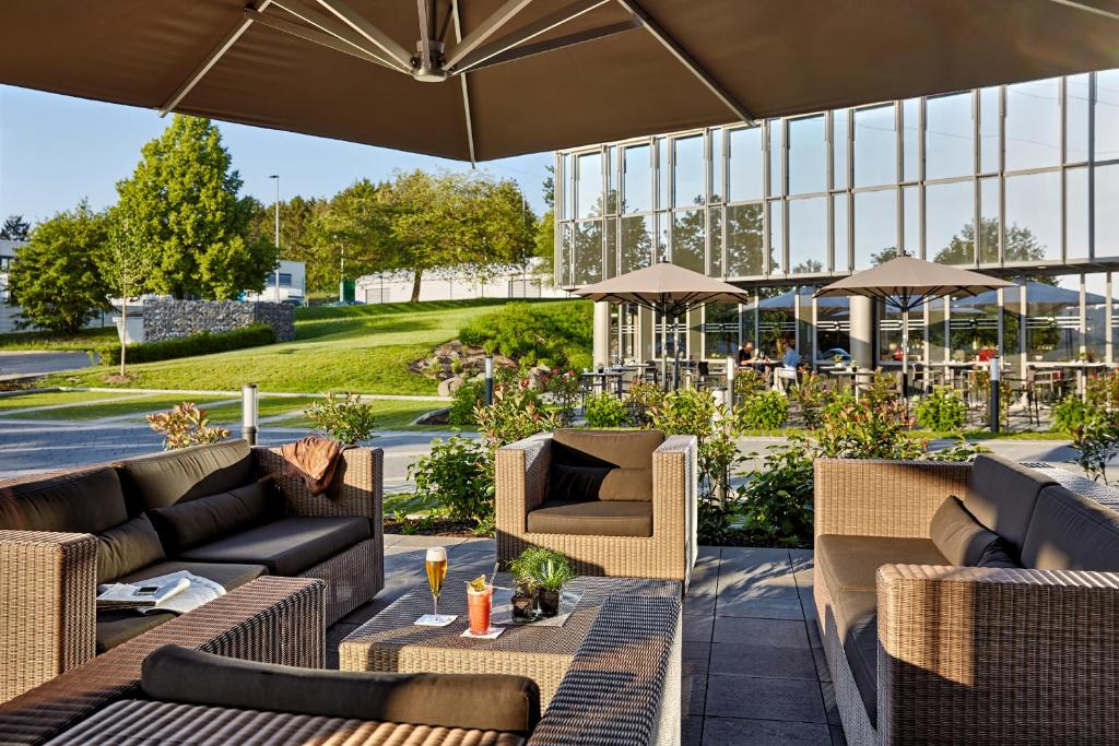 Posezení v ubytování LÉGÈRE HOTEL Wiesbaden-Taunusstein