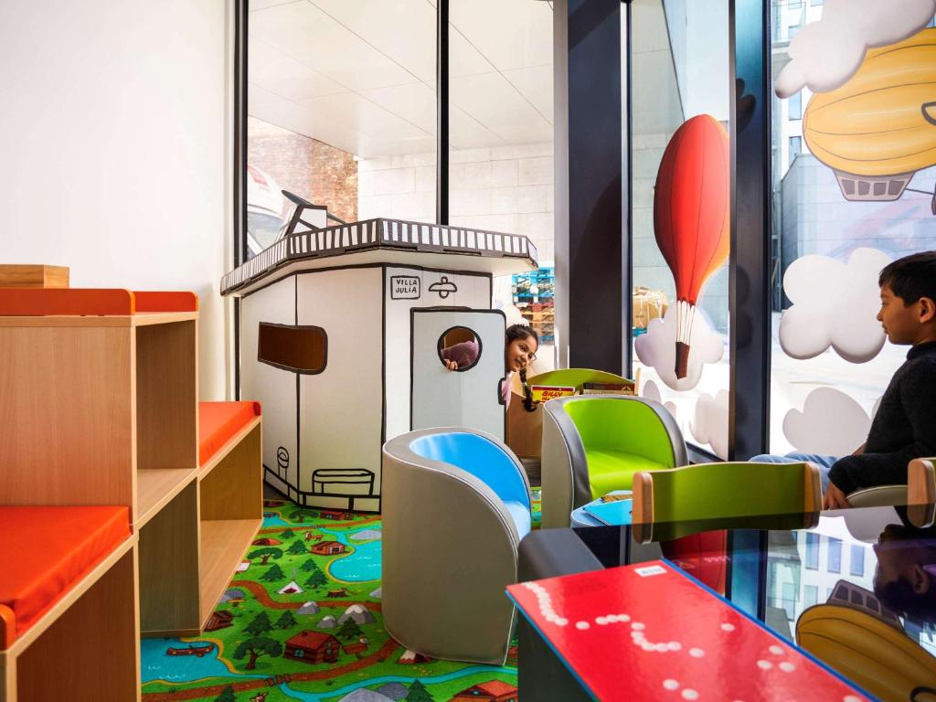 Istumisnurk majutusasutuses ibis Styles Liege Guillemins