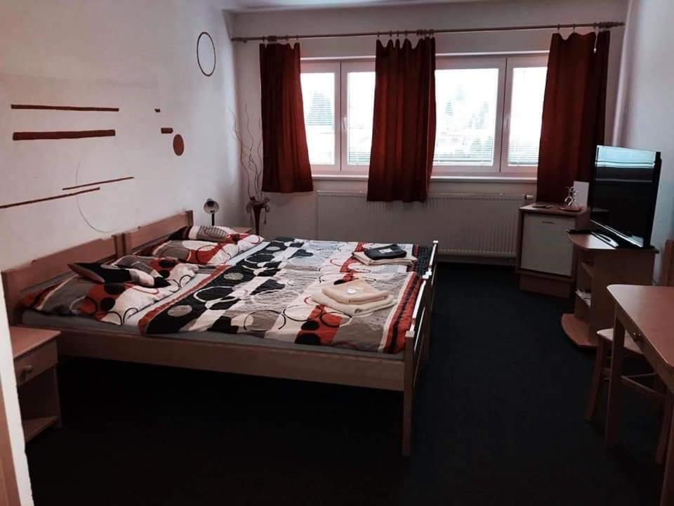 Sport Hotel Ticha Orlice () Sport Hotel Ticha Orlice