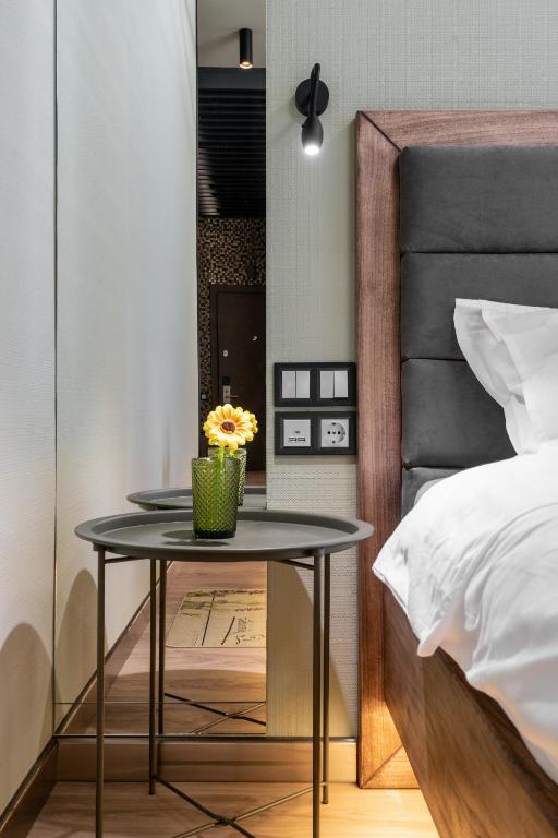 Pushkinskaya Apartments - Deluxe Queen Room