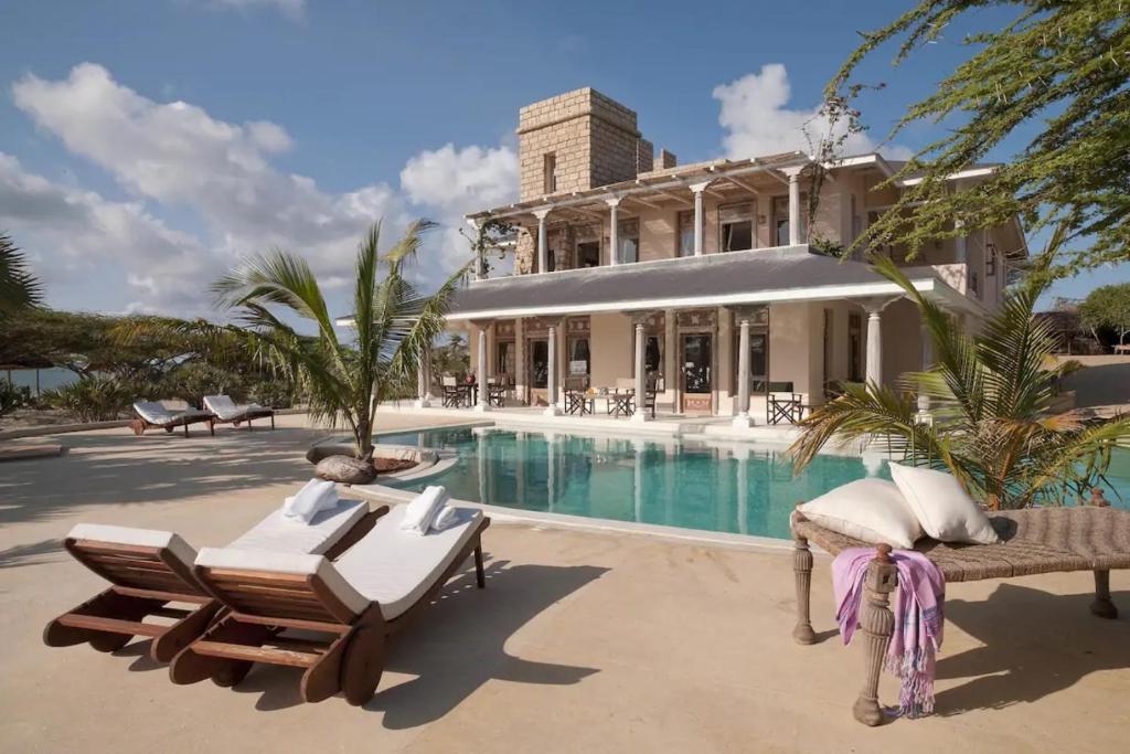 Bazén v ubytování The Majlis Resort nebo v jeho okolí
