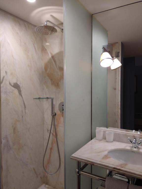 M Maison Particulière Porto - 19