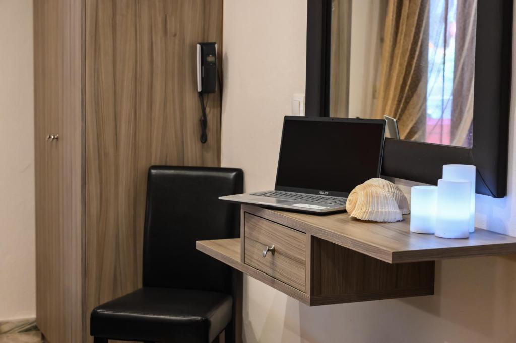 Fotografia z galérie ubytovania Hotel Kostas v destinácii Olympiakí Aktí