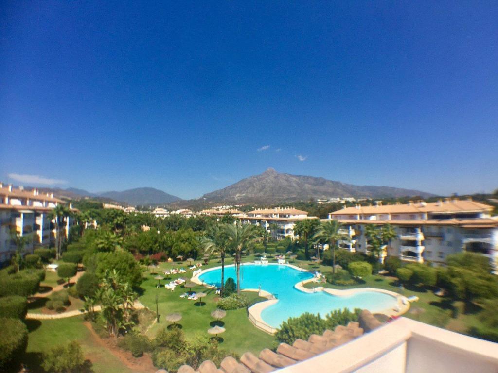 Apartment DAMA DE NOCHE - PUERTO BANUS- 2 BEDROOM, Marbella ...