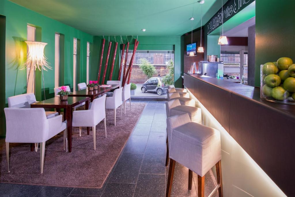 The New Yorker Hotel Köln-Messe - Resim 19