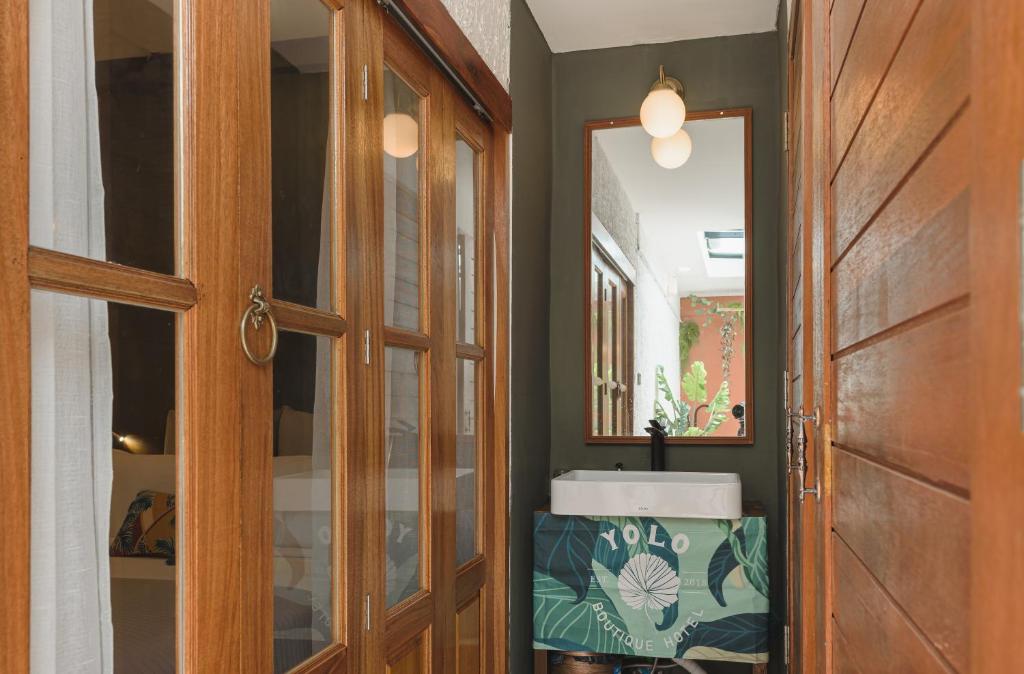 YOLO Bangkok Boutique Hotel - Resim 16