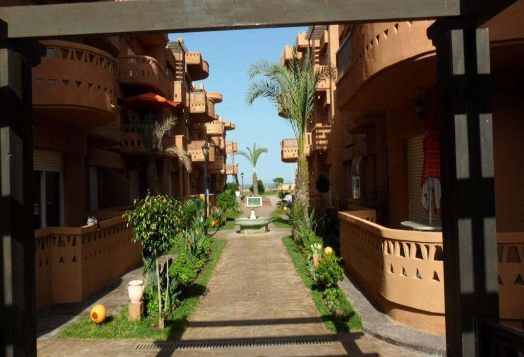 Appartement high standing piscine jardin mer proche Mohammedia - Housity