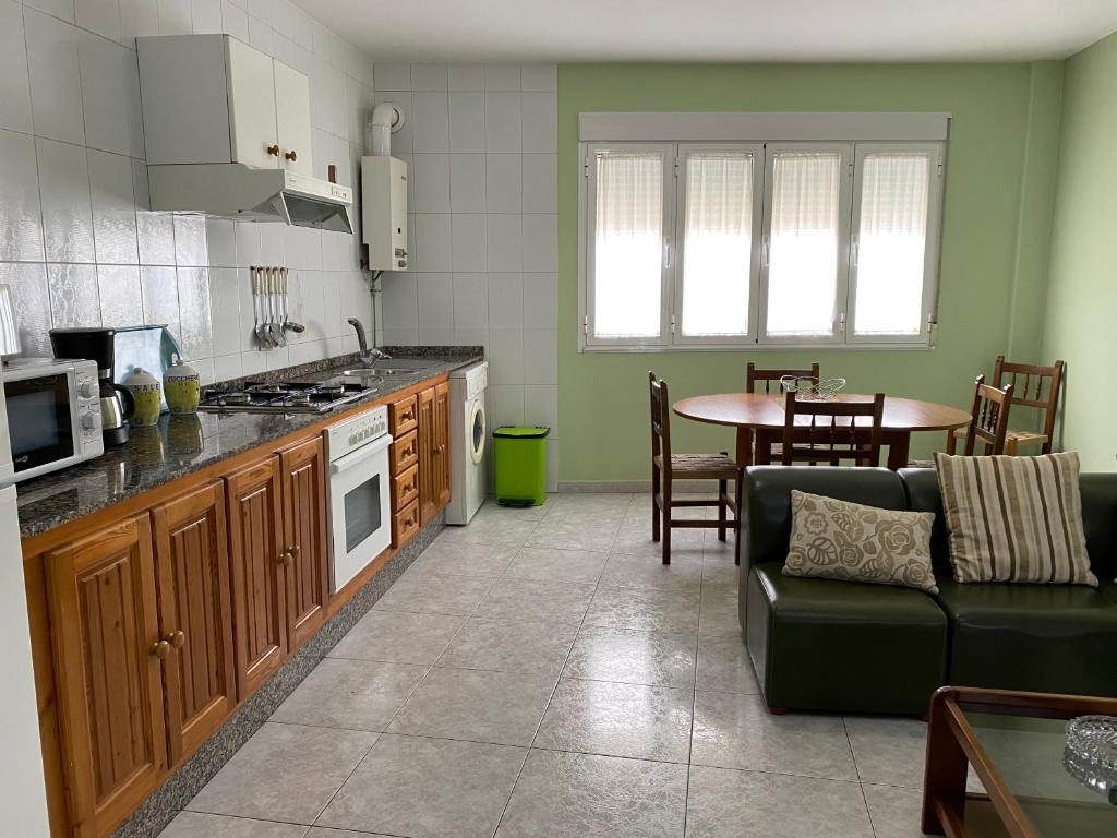 APARTAMENTOS CAMIÑO DO RIO - Apartamento De Tres Habitaciones