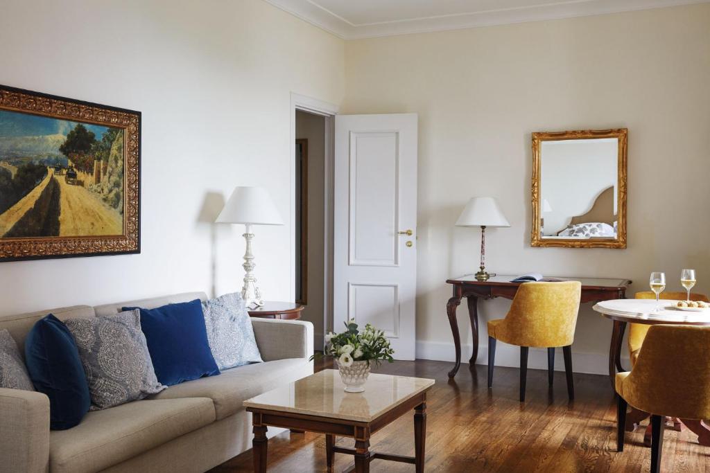 Grand Hotel Timeo, A Belmond Hotel, Taorminaにあるシーティングエリア