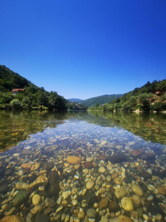 Gallery image of Vikendica pored Drine Foča in Handići